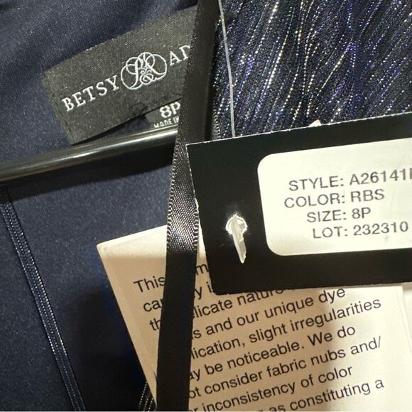 Revolve Betsy & Adam MAGGIE LONG PLEATED METALLIC V-NECK DRESS 8 Petite - Picture 8 of 8